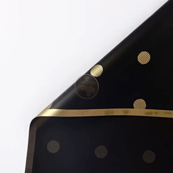 PAPEL COREANO NEGRO CON LUNARES DORADO